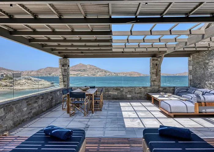 Avant Mar Paros