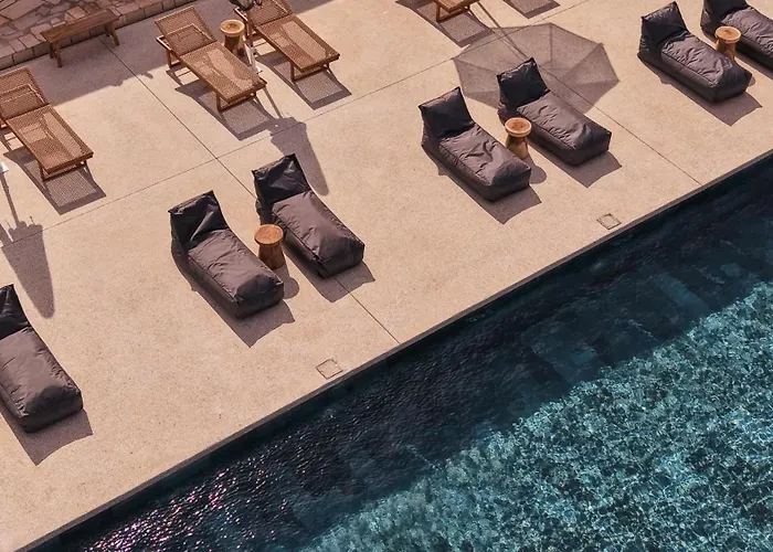 Ovea Paros
